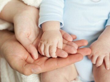 تفاوت مدل‌های فرزندخواندگی دائم، امین موقت و طرح میزبان