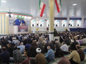 امام جمعه موقت زاهدان: وحدت رمز عبور جامعه اسلامی از بحران‌ها است
