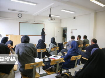 سرپرست دانشگاه پیام نور یزد: توسعه آموزش ترکیبی، اولویت این مرکز آموزشی است