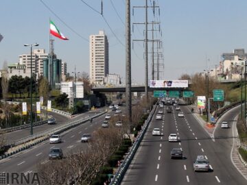 مدیریت شهری باید اتاق تحلیل فرهنگی ایجاد کند/هنوز با برنامه‌های دهه ۶۰ پیش می‌رویم