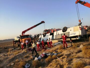 واژگونی اتوبوس مسافربری در جاده زنجان پنج مصدوم برجا گذاشت