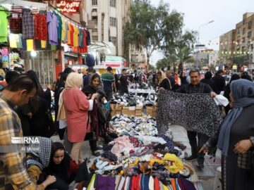 سهم‌خواهی شهرداری بجنورد از دستفروشان، درآمدزایی یا رهاسازی مدیریت شهری؟