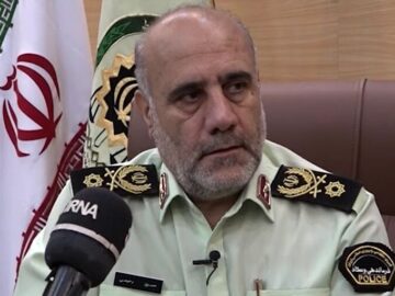 کشف یک میلیون و ۵۳۰ هزار یورو ارز قاچاق در ۷ گذرگاه مرزی عبور زائران