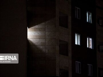 امام جمعه اهل سنت بندرعباس: قطعی برق برای مردم هرمزگان آزار دهنده است