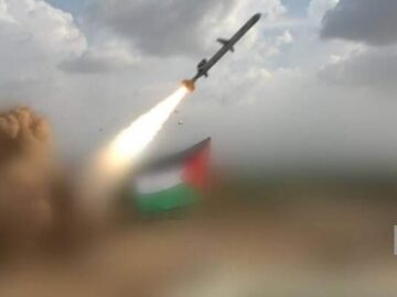 حمله موشکی یمن به سرزمین های اشغالی فلسطین/ پروازهای فرودگاه بن گوریون متوقف شد