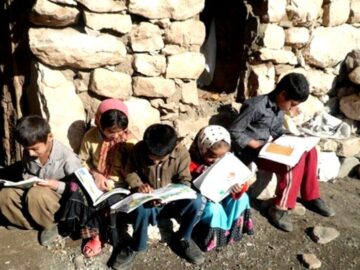 برچیده شدن ۱۶ مدرسه سنگی در لرستان کلید خورد