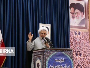 امام جمعه بندرعباس: مدیریت هوشمندانه توزیع برق، رضایت‌مندی مردم را به‌دنبال دارد