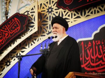 آیت الله علم‌الهدی:آمریکا می خواهد کاری کند تا مردم از این نظام دست بردارد