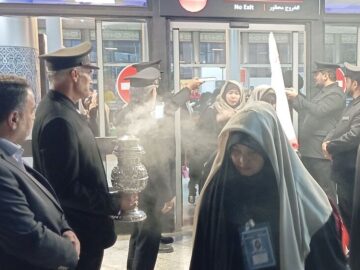 ۲۹۰۰ طلبه و خانواده جامعه المصطفی نمایندگی خراسان عازم سفر اربعین شدند