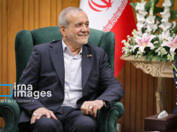 صداقت پزشکیان وی را در میان مردم مقبول نگاه داشته است/ صدای مردم را بشنویم