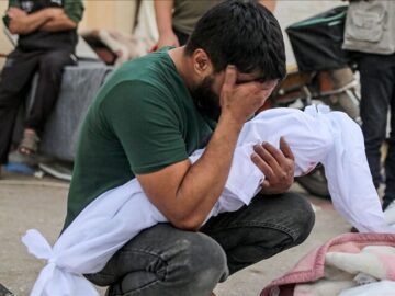 شهادت ۲۶ نفر دیگر در غزه/ ۴ نفر بر اثر گرسنگی جان باختند