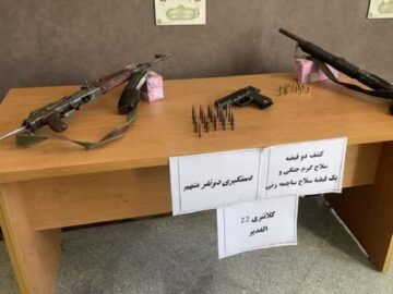 بازداشت ۲ متهم نگهدارنده سلاح جنگی و شکاری در کرمان