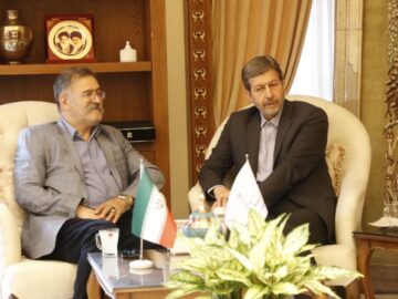 استاندار اصفهان: ذوب‌آهن باید پدیده لیگ برتر شود