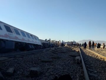 مدیرکل راه آهن کرمان: علت حادثه خروج قطار از ریل در حال بررسی است