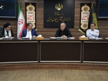 توسعه نیازمند میدان‌دادن به نخبگان است/انتقال پایتخت یک ضرورت زیست محیطی است
