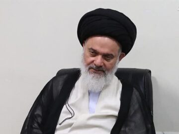 رئیس جامعه مدرسین از خدمات استاد فرشچیان تجلیل کرد
