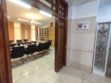 نامگذاری دو تالار در بنیاد سعدی به نام پیشکسوتان آموزش زبان فارسی