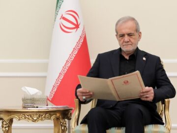 رئیس جمهور: ایران به دنبال توسعه روابط و همکاری ها با همه کشورهای جهان است