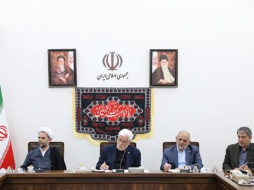 عارف: ستاد تنظیم بازار و برخوردهای نظارتی ابزار کار اقتصادی حکومت است