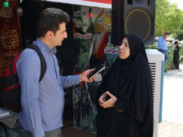 کتاب‌های حسینی به پنج زبان در مرز تمرچین عرضه می‌شوند