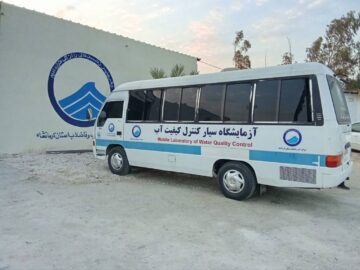 آبفای کرمانشاه با آزمایشگاه سیار و شبکه پایدار، کیفیت و کمیت آب زائران اربعین را تضمین کرد