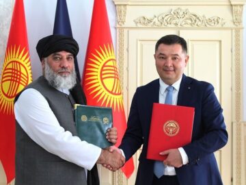 کابل و بیشکک نقشه‌راه همکاری و تفاهم‌نامه تجاری امضا کردند