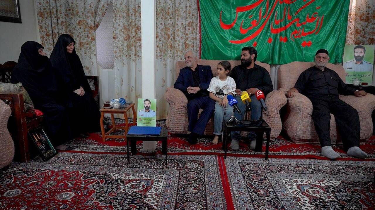 اوحدی: خون پاک شهدا مایه عزت ، افتخار و انسجام ملت ایران است