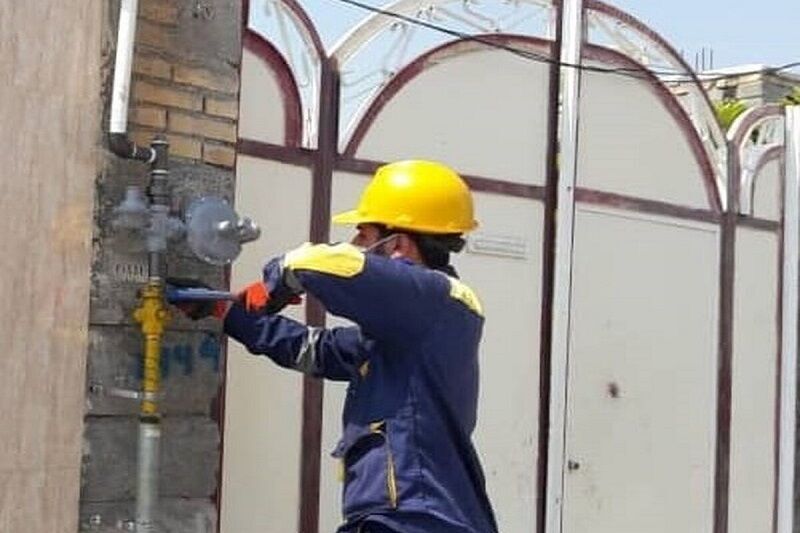 عملیات علمک‌گذاری گاز در شهرستان هیرمند آغاز شد