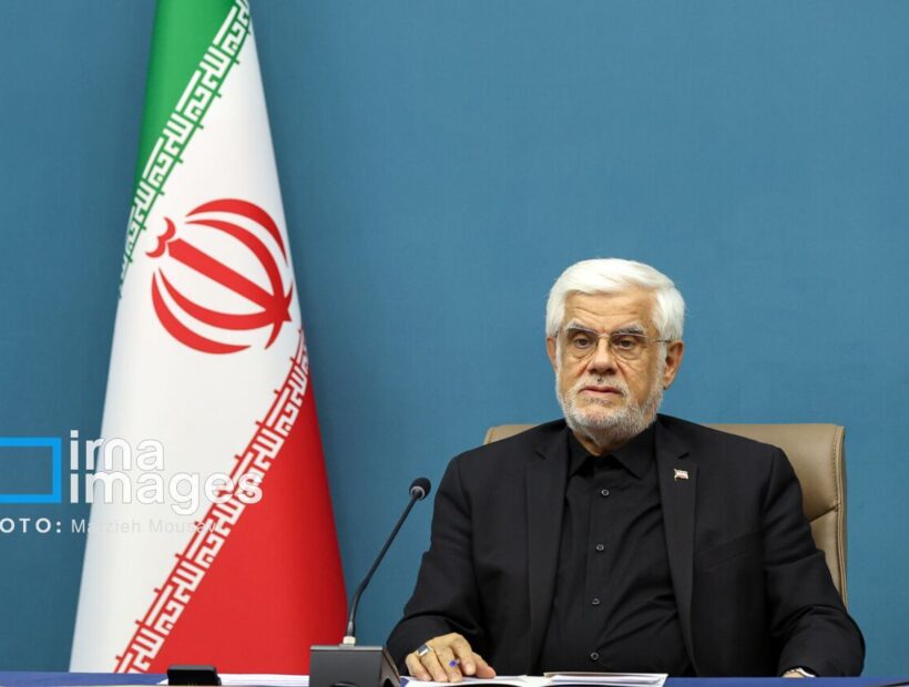 عارف:راهبرد ما بر این مبناست که مسائل را با مذاکره حل و فصل کنیم