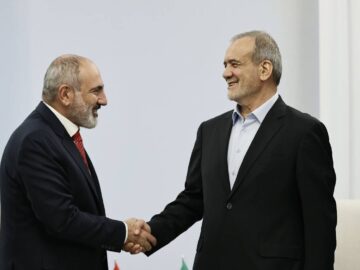 استقبال رسمی نیکول پاشینیان از مسعود پزشکیان