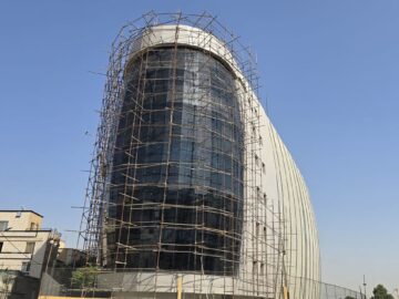 فیلم| بهره برداری پارکینگ آقاجانی بیگ همدان پاییز امسال
