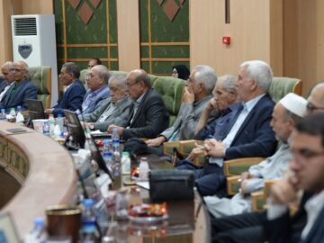 بازنشستگان کرمانشاه خواستار همسان‌سازی حقوق و اجرای قوانین حمایتی شدند