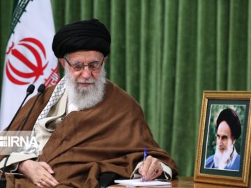 پیام تسلیت رهبر انقلاب درپی درگذشت «محمود فرشچیان»