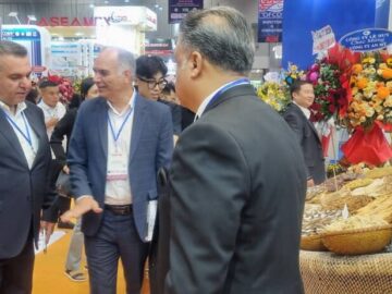 حضور هیات تجاری ـ صنعتی بوشهر در نمایشگاه بین‌المللی شیلات ویتنام