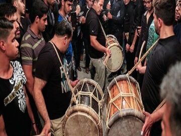 فیلم | سنج ودمام عزاداری رحلت پیامبر درمحله ریشهر بوشهر