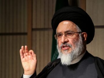 آیت الله محقق داماد: زیارت از ارکان مهم شیعه است