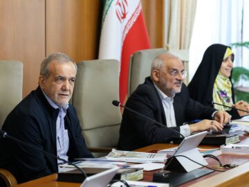 قدردانی پزشکیان از تلاش‌های وزارت امور خارجه در زمینه مذاکرات