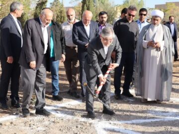 سه طرح عمرانی با حضور وزیر علوم در دانشگاه کاشان افتتاخ و کلنگ‌زنی شد