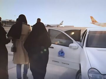 متهم به کلاهبرداری ۵۰ هزار دلاری به کشور بازگردانده شد