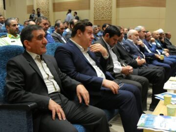 مطالبات مسئولان آبادان و خرمشهر در دیدار با وزیر اقتصاد مطرح شد
