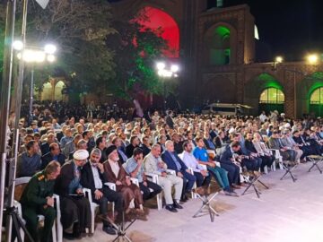 تقدیر رهبر معظم انقلاب از کتاب “پاسیاد پسر خاک” در قزوین