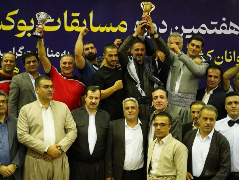 تیم بوکس کردستان قهرمان مسابقات نوجوانان کشور شد