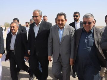 وزیر صنعت، معدن و تجارت وارد ایرانشهر شد