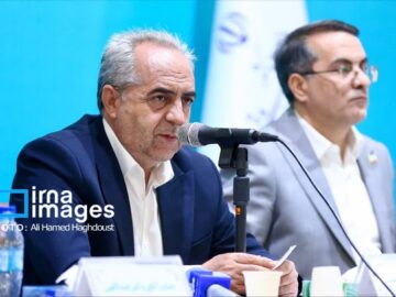 استاندارآذربایجان شرقی: نابرابری در پرداخت حقوق کارکنان و مدیران ترمیم شود