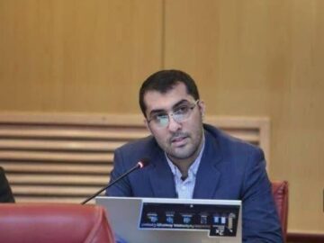 پذیرایی در جلسات دفاع پایان نامه و رساله دانشجویی ممنوع است