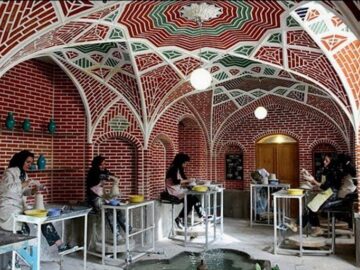 مدرس صنایع دستی: جای خانه سفال در اردبیل خالی است