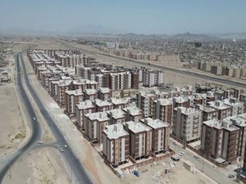 کلید امید در دست مردم سیستان و بلوچستان با افتتاح ۹۱۹ واحد مسکونی