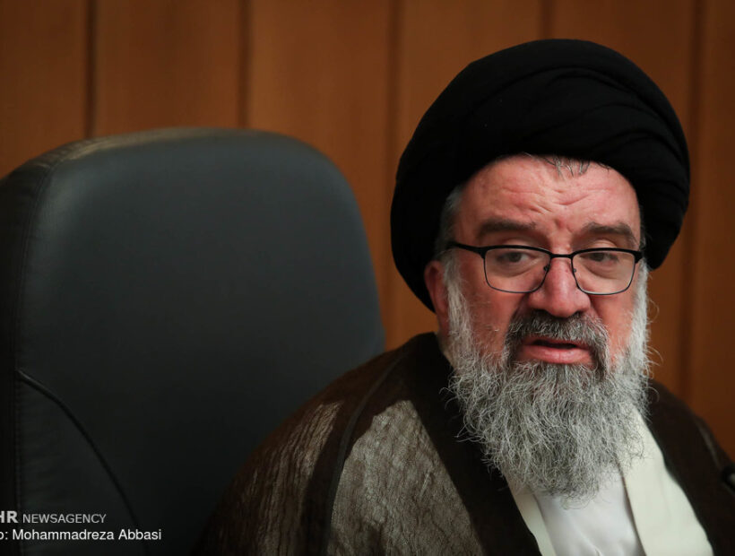 امام و  رهبری همواره بر دوری نیروهای مسلح از جناح‌بندی‌ها تأکید کردند