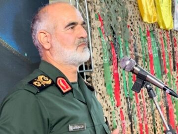 نیروهای مسلح گوش به فرمان رهبری برای ورود به میدان هستند