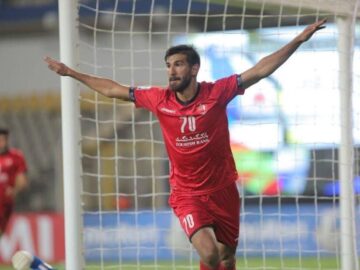 توافق اولیه مدیرعامل پرسپولیس با مهاجم‌ پیشین
